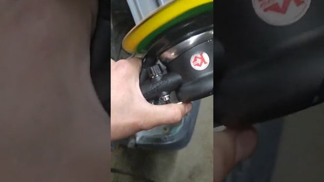 Пневматическая экцентриковая шлифовалтная машина КАЛИБР ПЭШМ-150 смотреть онлайн