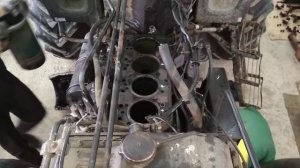 Славик и Димон вытаскивают поршня и гильзы на МТЗ-82