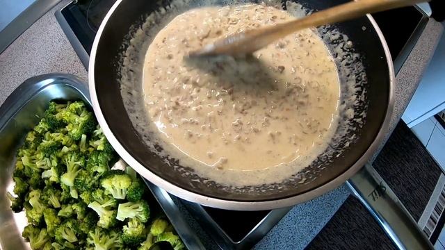 LOW CARB ЗАПЕКАНКА ИЗ БРОККОЛИ С ФАРШЕМ