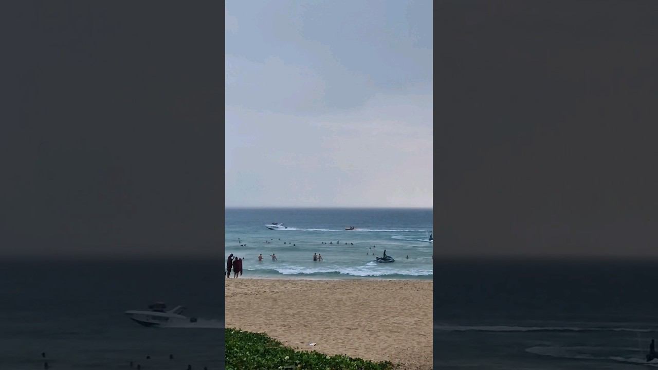 Море прекрасно в любую погоду #жизньвовремяпутешествий #пхукет2024 смотреть онлайн