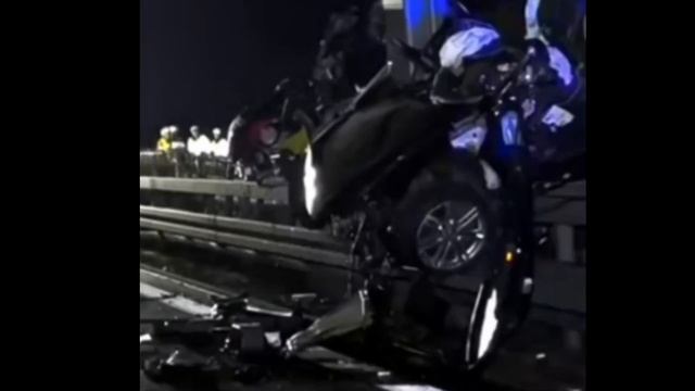 Audi RS6 300 KM/H Crash • Audi RS6