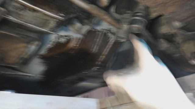 Подготовка к зиме. Замена рулевой центральной трапеции на Жигулях ваз 2101 #МолодойВаз #Жигули #210 смотреть онлайн