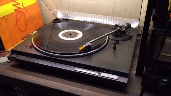 Тестируем Technics SL-QD33 -- Direct Drive Automatic Turntable System (демо)