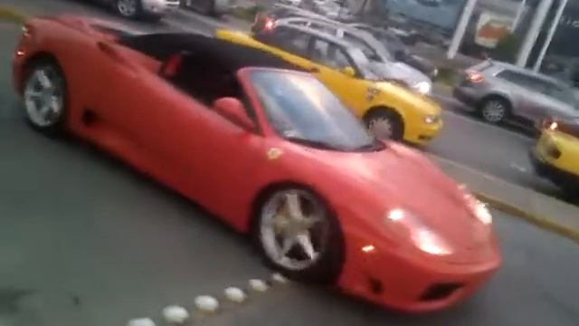 Ferrari 360 Modena y 360 Spider en Guadalajara, México смотреть онлайн