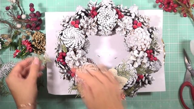 TUTORIAL Сhristmas Wreath | МК Новогодний венок из шишек