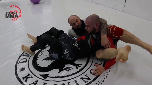 Рассказываем про треугольник, распятие, север-юг и брабо в бжж. / Дневник ММА смотреть онлайн
