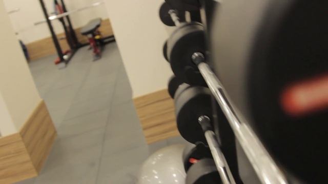 Бесплатные групповые тренировки для безлимитных абонементов у тренера Антона Егорова смотреть онлайн