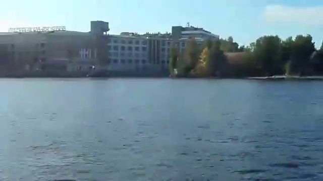 Поездка в Петергоф смотреть онлайн