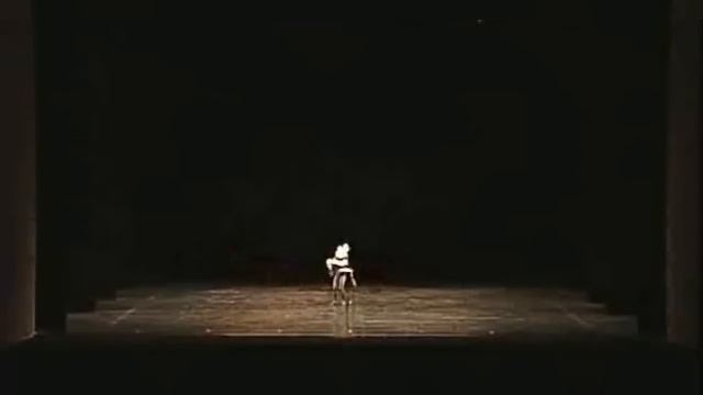 Divergent Connectivity- Choreography by Nicola Curry with dancers Shevchenko and Gorak смотреть онлайн