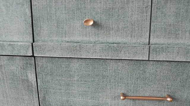 I DIDN'T PLAN THIS! 😱 My Accidental Faux Wood Finish Paint Makeover смотреть онлайн