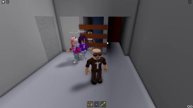 Choose the right door or DIE! | Roblox смотреть онлайн