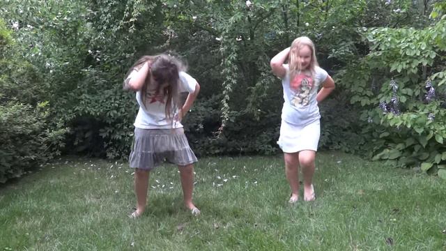 Amalie & Dagmar's Turtle Dance смотреть онлайн