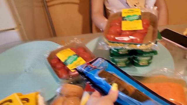 ВЛОГ: Закупочка Продуктами ЗАЧЕМ ТАКОЕ ПРОДАВАТЬ?! смотреть онлайн