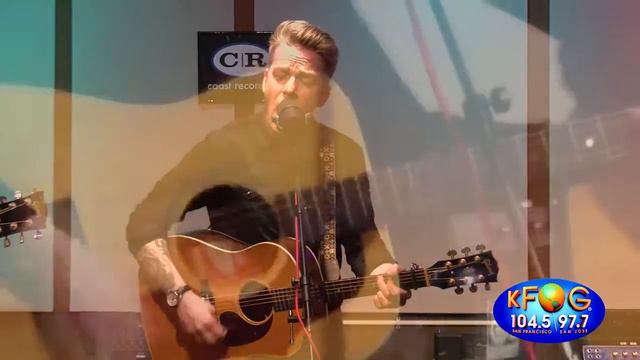 Greg Holden - "Hold on Tight" смотреть онлайн