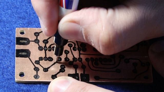 Генератор Случайных Чисел — Электронные Игральные Кости смотреть онлайн