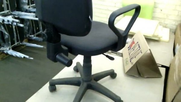 RETNE.RU Обзор офисного кресла "Престиж" на складе интернет-магазина