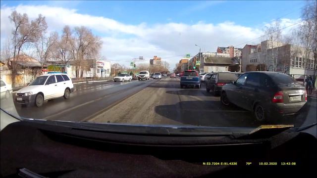 2 Остановка на проезжей части возле школы 25 смотреть онлайн