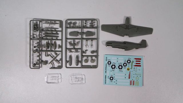 Сборная модель P-51B "Mustang" Fighter. Масштаб 1:72. Распаковка смотреть онлайн