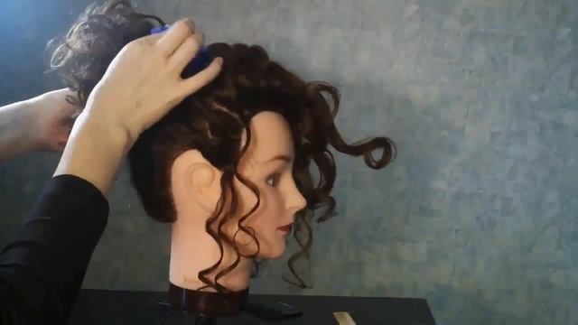 Романтическая прическа. Кудри. Romantic hairstyle for medium hair tutorial смотреть онлайн