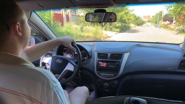 Обзор hyundai accent/solaris комплектация без подголовника смотреть онлайн
