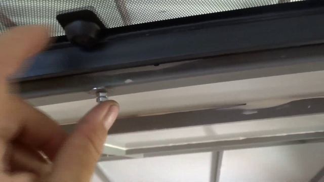 Внутренняя отделка и установка люка в кемпер на базе прицепа. смотреть онлайн