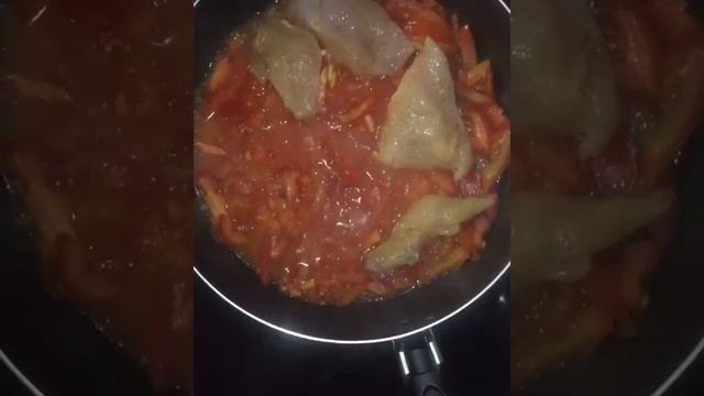 Куриные грудки в томатно-сливочном соусе? смотреть онлайн