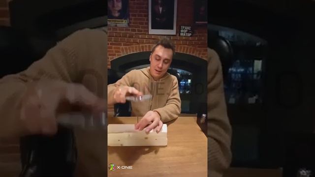 Дима Портнягин тестирует броню X-ONE _ краш тест iPhone 11 Pro