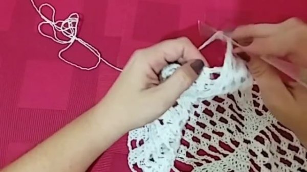 Caminho de mesa de crochê