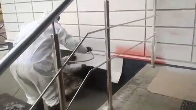 Видеообзор по работе с окрасочным безвоздушным аппаратом HYVST SPT 390 смотреть онлайн
