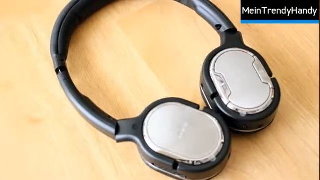 Nokia BH-905i Bluetooth Stereo Headset смотреть онлайн