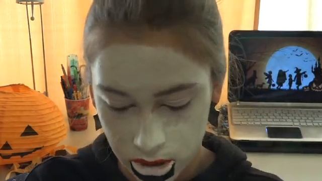 Макияж на HALLOWEEN/500 слоёв макияжа смотреть онлайн