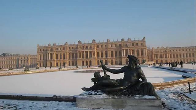 MICHEL-RICHARD DE LALANDE - SIMPHONIES DES NOËLS.wmv смотреть онлайн
