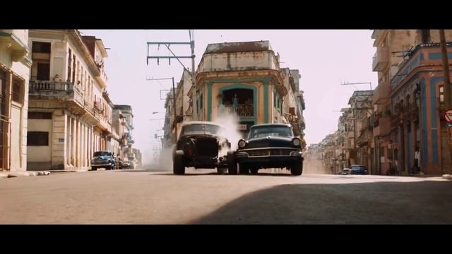 La Carrera en Cuba / Rapidos y Furiosos 8 en HD смотреть онлайн