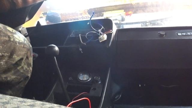 ИЖ ШИНЬОН В ПРОЕКТЕ или ТОРГОВЛЯ ПИРОЖКАМИ смотреть онлайн