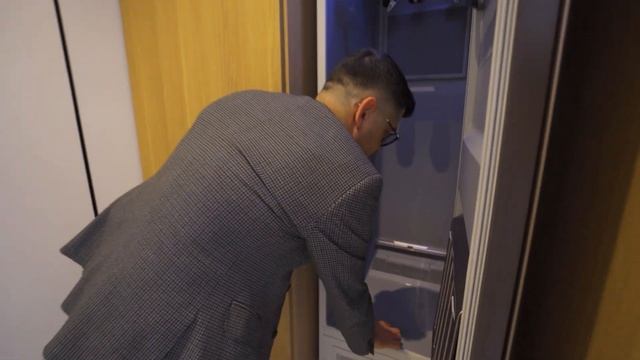 Шкаф за 265 тыс. рублей. Для чего нужен паровой шкаф? Как вернуть свежий вид одежде без стирки? смотреть онлайн