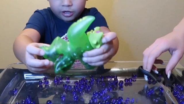 Cutting Goo Git Zus to find treats | Slime | Squishy | Rockjaw | Golden Blazegon | смотреть онлайн