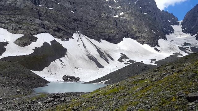 Цветные озёра Грузии. Белое озеро на высоте 2900 м. Абуделаурские озера. смотреть онлайн