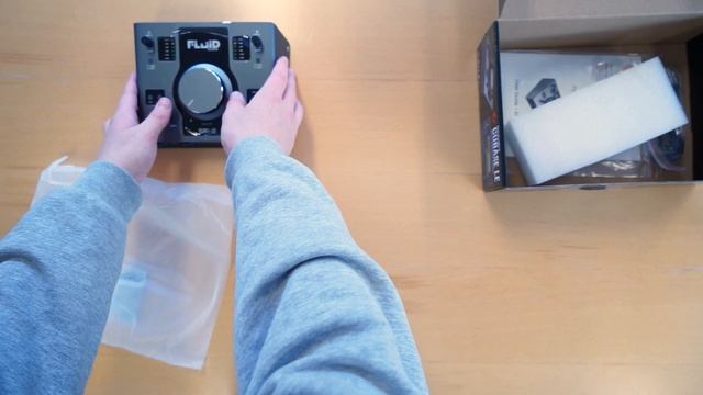 What's In The Box? | Fluid Audio SRI-2 смотреть онлайн