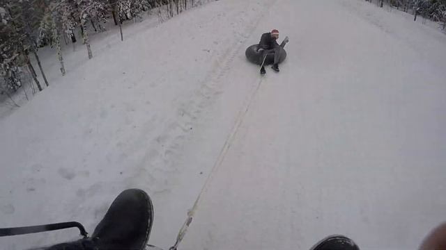 ШОК! 100 КМ/Ч НА РЕЗИНОВОЙ КАМЕРЕ...ТОП ГОНКА! смотреть онлайн