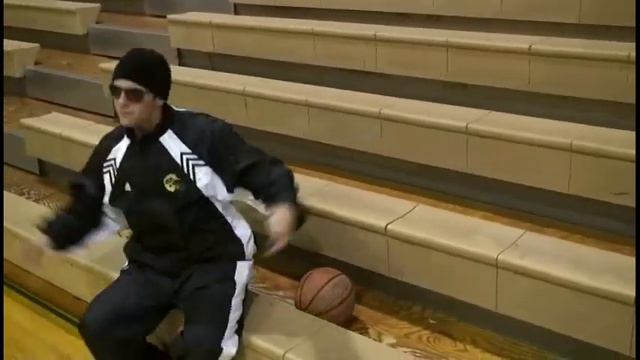 Basketball Training with Woodside and Hess смотреть онлайн