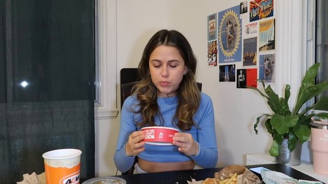 JE TESTE DES FAST-FOOD CANADIEN + FAQ | Orane смотреть онлайн