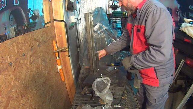 Как самостоятельно сделать сверлильный станок часть 1 смотреть онлайн