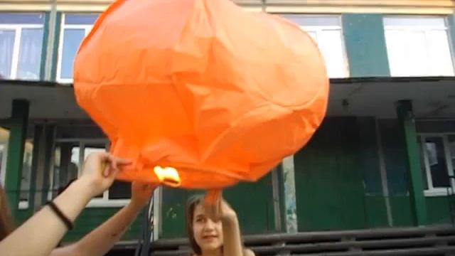 Запускали в небо Небесный Фонарик смотреть онлайн