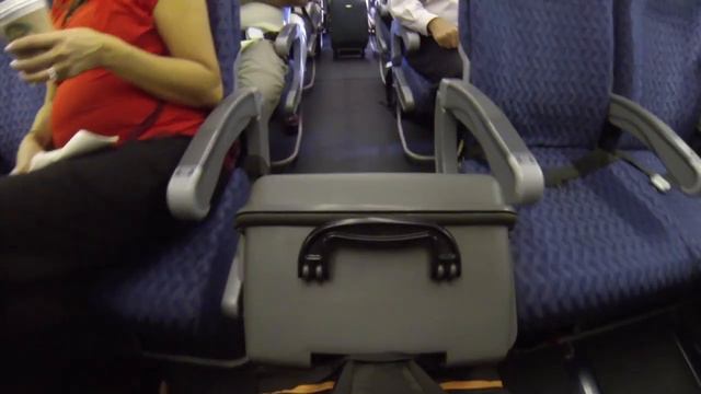 DJI Phantom case + Carrying on plane = No Problem! | MicBergsma смотреть онлайн