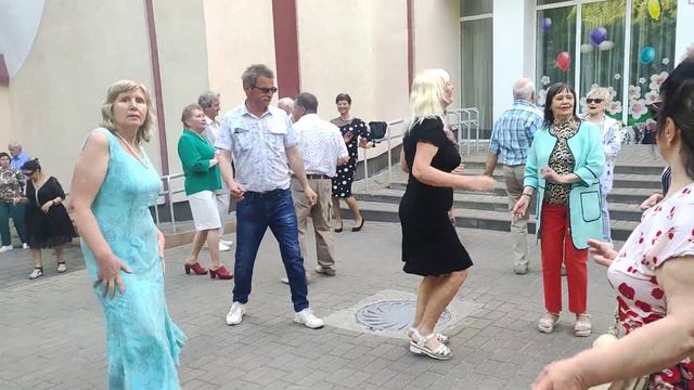 Сладкая ягода..........27.05.23 Гомель парк Луначарского 🥰 смотреть онлайн
