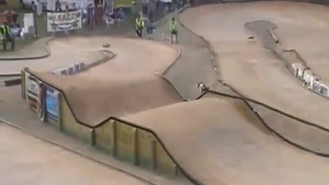 ГОНКИ МИНИ МОДЕЛЕЙ МАШИН смотреть онлайн