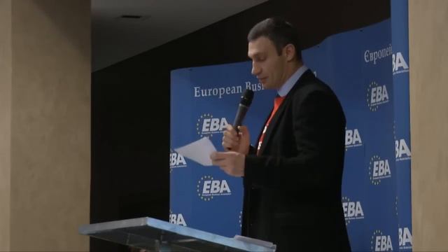 Кличко рассказал Евробизнесу о развитии Украины. смотреть онлайн