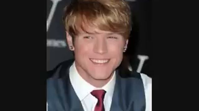 Dougie Poynter - Love is Easy смотреть онлайн
