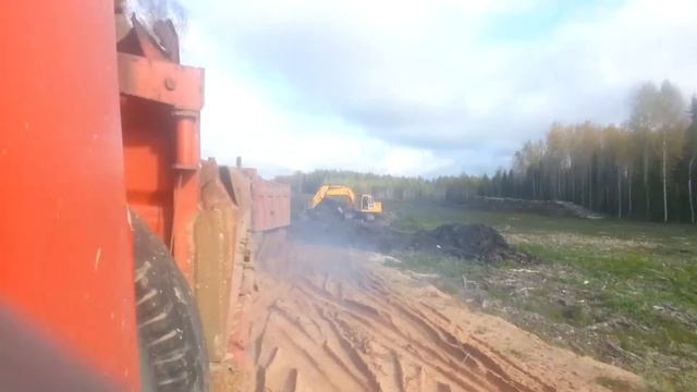 Tatra(#tatrapower)вывоз торфа из болота. removal of peat from the bog . смотреть онлайн