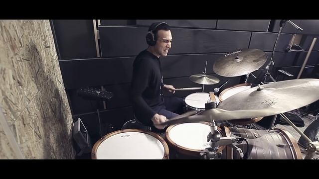 [MAD] One Note Samba - Antonio Carlos Jobim | Passakorn Morasilpin & Friends смотреть онлайн